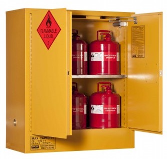 CABINET DG FLAMMABLE LIQUID 160L 1295 x 1115 x 500mm 2 Shelf